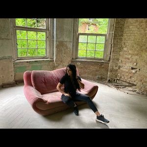 Meet your Posher, Aya